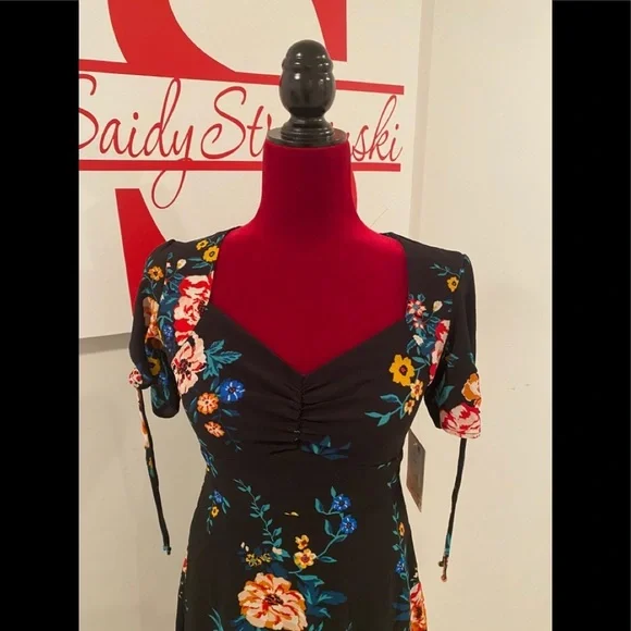 BeBop beautiful black/floral multicolor sweetheart neck dress -size S - Picture 3 of 12